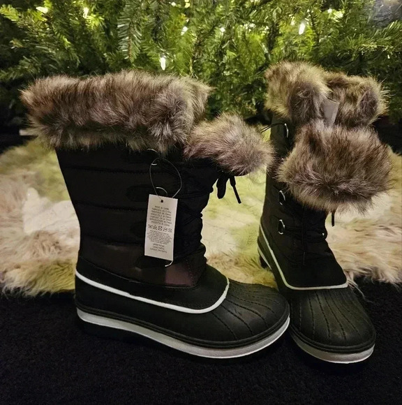 Brown with fur lace up women's boots size 7 - Picture 3 of 10